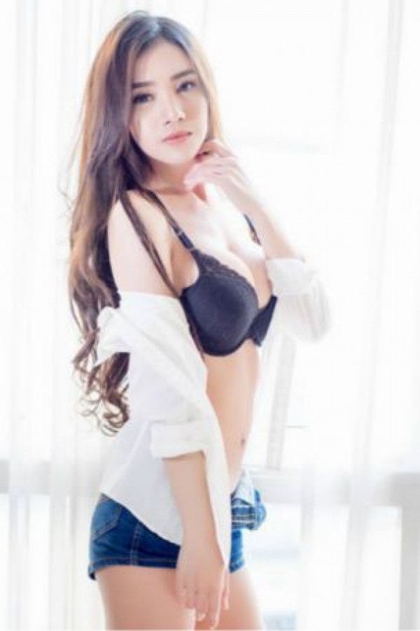 Erotic Massages Kuala Lumpur: HELLO MY HEAVEN I AM VERY PRETTY, EXOTIC WITH RICH TITS AVAILABLE FOR YOU
