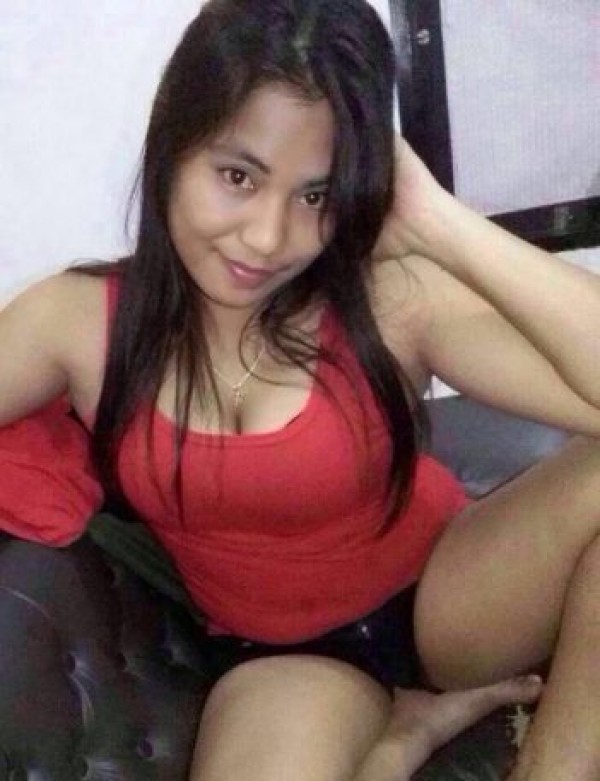 escorts Terengganu: HELLO EVERYONE, I AM YOUR LIONESS, SLOTHING IN PANTIES FOR COUPLES