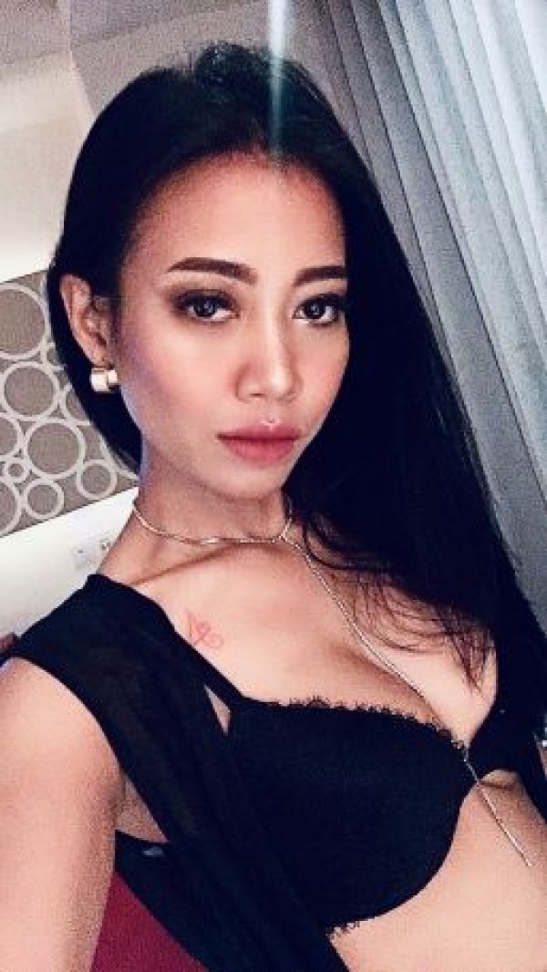 escorts Johor: I WILL LOVE YOU I WILL BE YOUR PRINCESS, LOVELY WITH RICH PUSSY VERY AVAILABLE