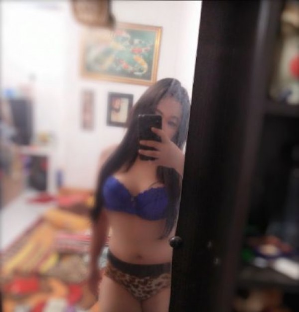 Erotic Massages Sarawak: LICK ME WHOLE I WILL SERVE YOU RICH, HOTTIE WITH BEAUTIFUL NECK ALL WEEK