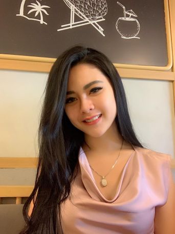 escorts Kuala Lumpur: YOU WANT ME? I’M COOL, NALGONA WITH PRETTY FEET TO ENJOY