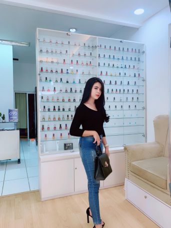 escorts Kuala Lumpur: YOU WANT ME? I’M COOL, NALGONA WITH PRETTY FEET TO ENJOY