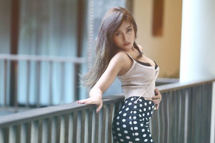 escorts Perak: COME WITH ME I WILL BE YOUR COMPANY, HOUSEWIFE IN LEATHER WEEKEND