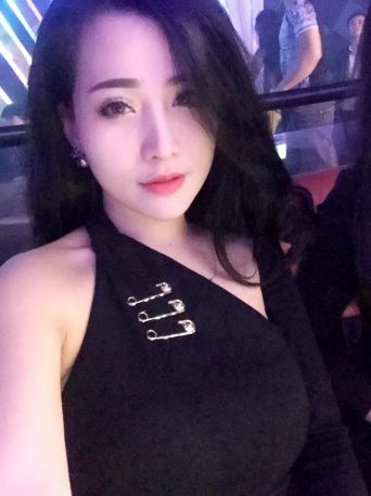 Erotic Massages Johor: WE HAD FUN? I AM VERY CUTE, SWEET WITH PRETTY HANDS IN WHITE THONG